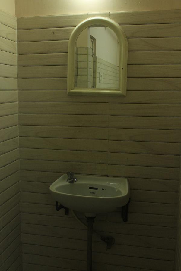 Hotel Sukhvas Thiruvananthapuram Buitenkant foto
